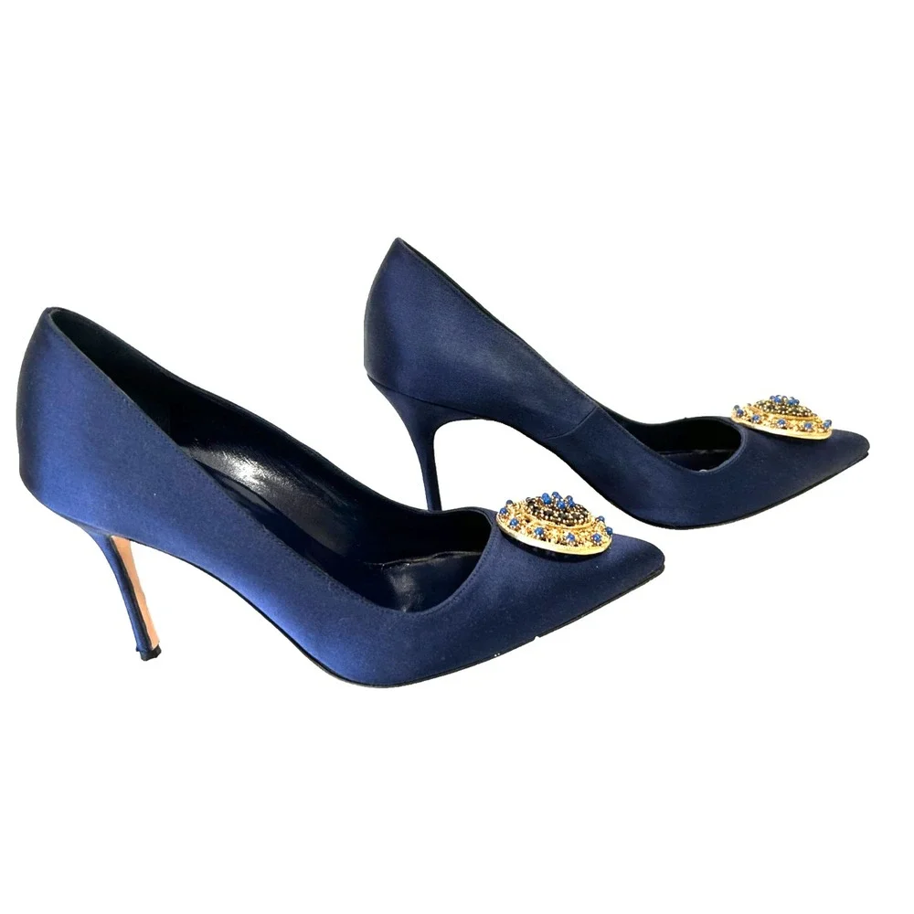 Manolo Blahnik Rigiuba Navy Blue Silk Satin Jeweled Pumps Heels 38 Box Bag